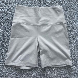 SET Active butter smooth tan beige athletic shorts